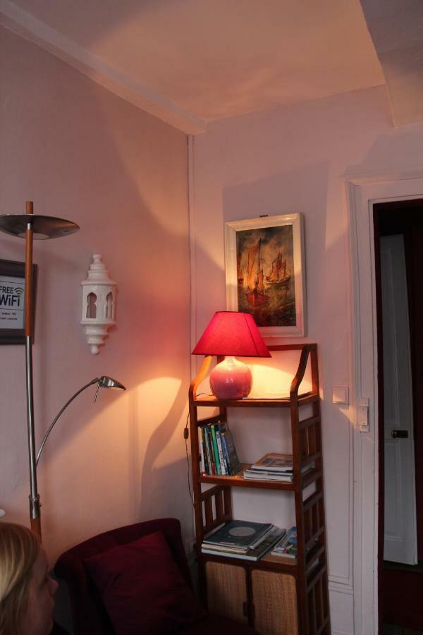 Les Capucines Bed & Breakfast Abbeville Exterior photo